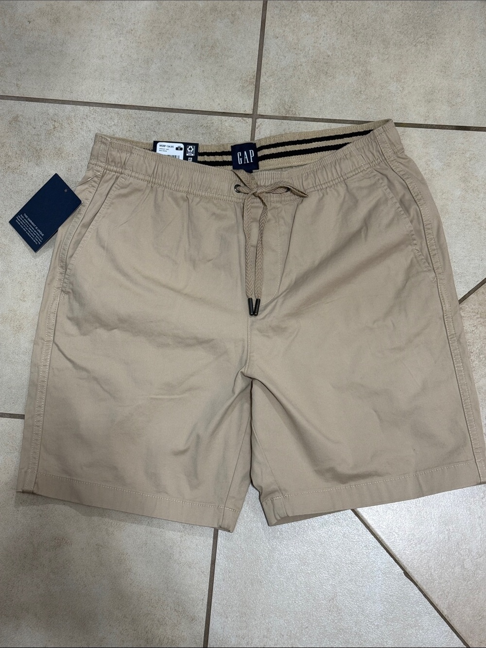 GAP Men's Beige Elastic-Waist Casual Shorts